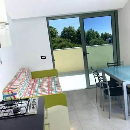 Daire Cozy With Terrace In *